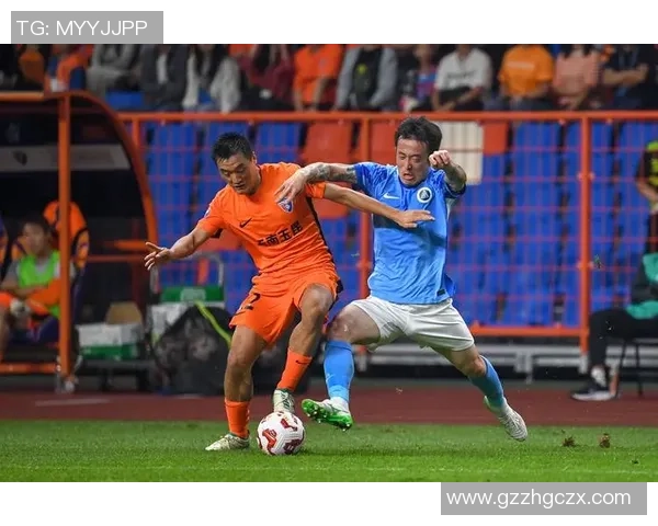 赛后分析：深圳足球队与武汉足球队在比赛中的灵活战术对比与启示