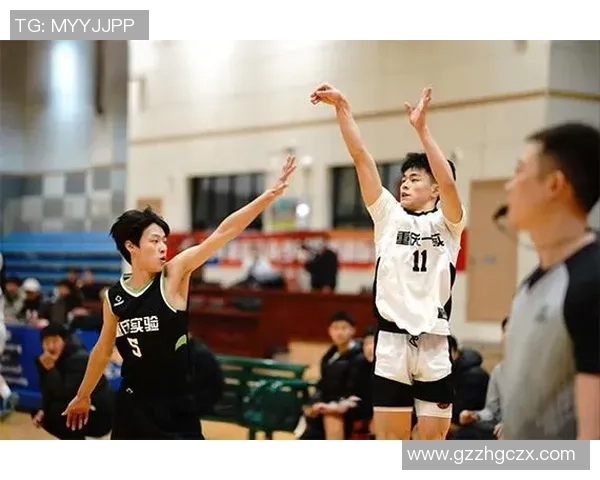 重庆篮球队以81分领跑世界锦标赛积分榜展现强劲实力