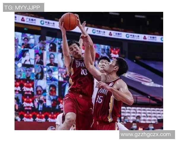 重庆篮球队与广州篮球队赛后复盘总结比赛经验与教训分析